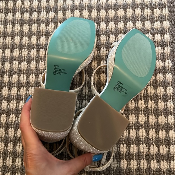 🔥🔥🔥 Betsey Johnson Denni Womens Rhinestone Platform Sandals - Picture 6 of 6